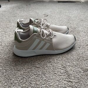 Adidas Beige Sneakers